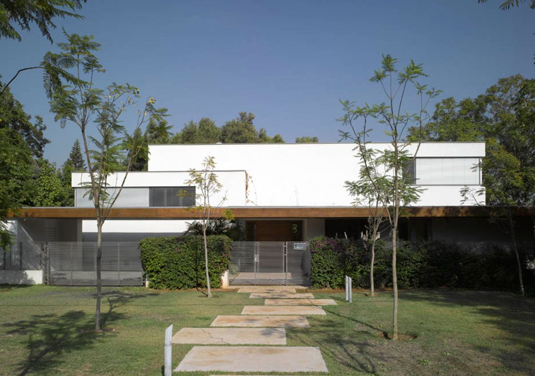 Private House in Savyon - Rona Levin Ruth Packer